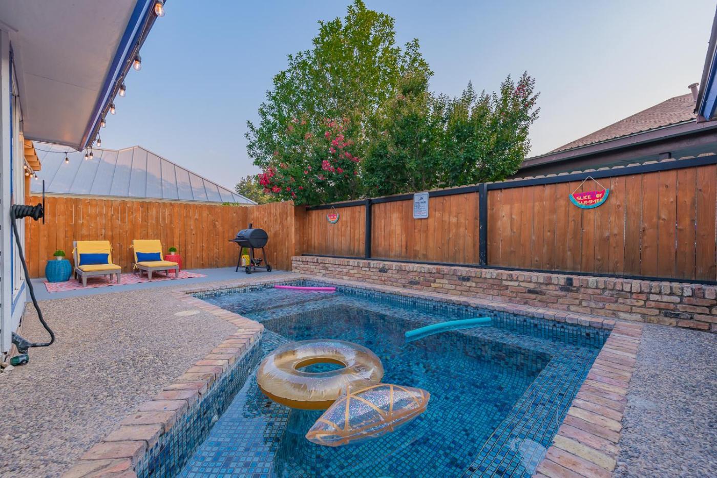 Fun 'N Sun Heated Pool & Gameroom By Fiesta Texas San Antonio Dış mekan fotoğraf